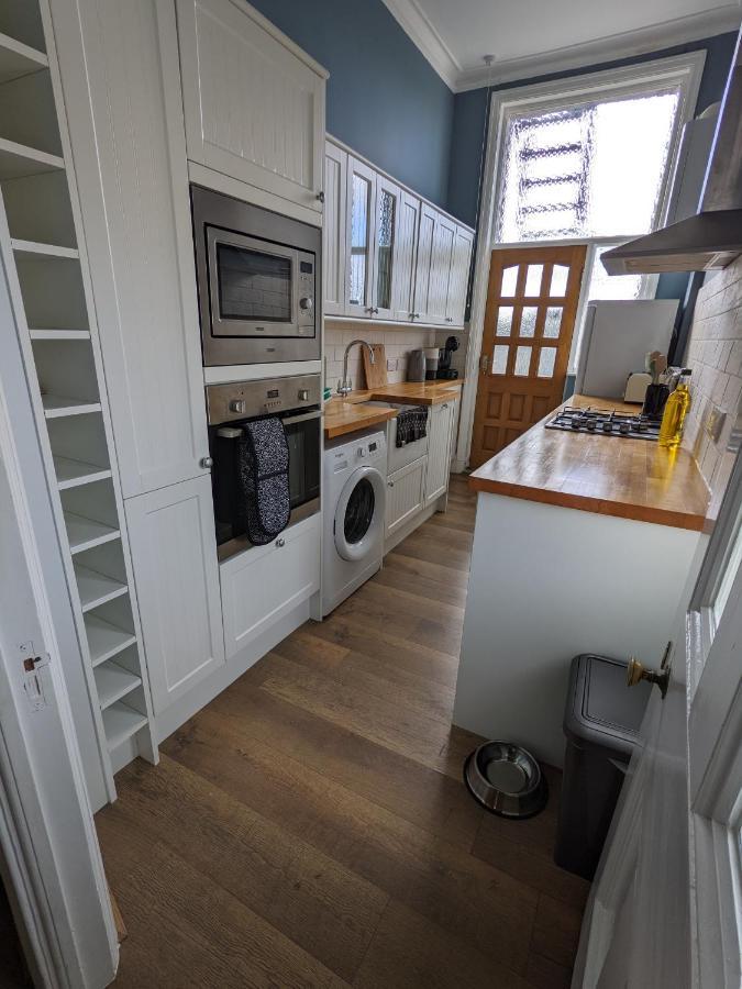 Apartment No. 1 Grosvenor Crescent, First Floor *