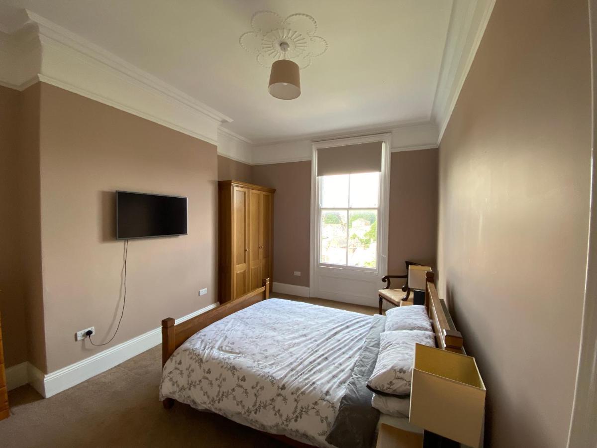 Apartment No. 1 Grosvenor Crescent, First Floor Scarborough